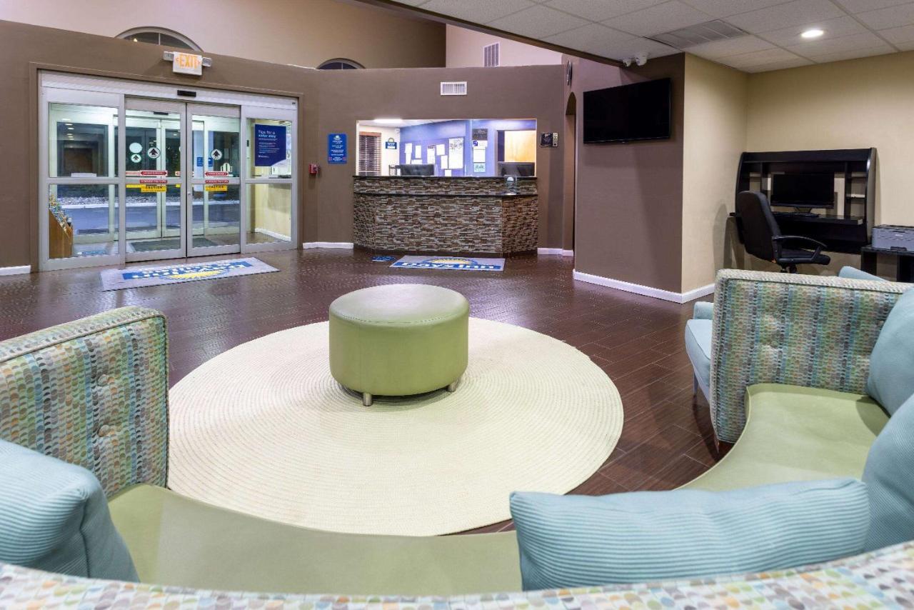 Days Inn & Suites By Wyndham Cherry Hill - Philadelphia Экстерьер фото